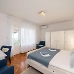 Apartment Hela By Interhome *