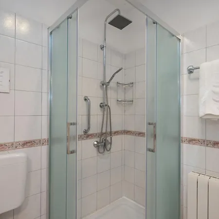Apartament Hela By Interhome *