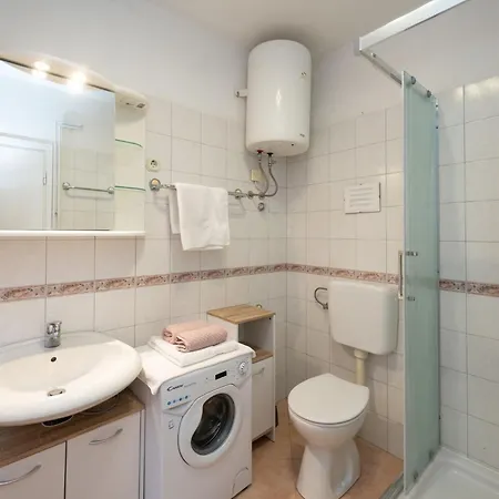 Apartament Hela By Interhome Opatija